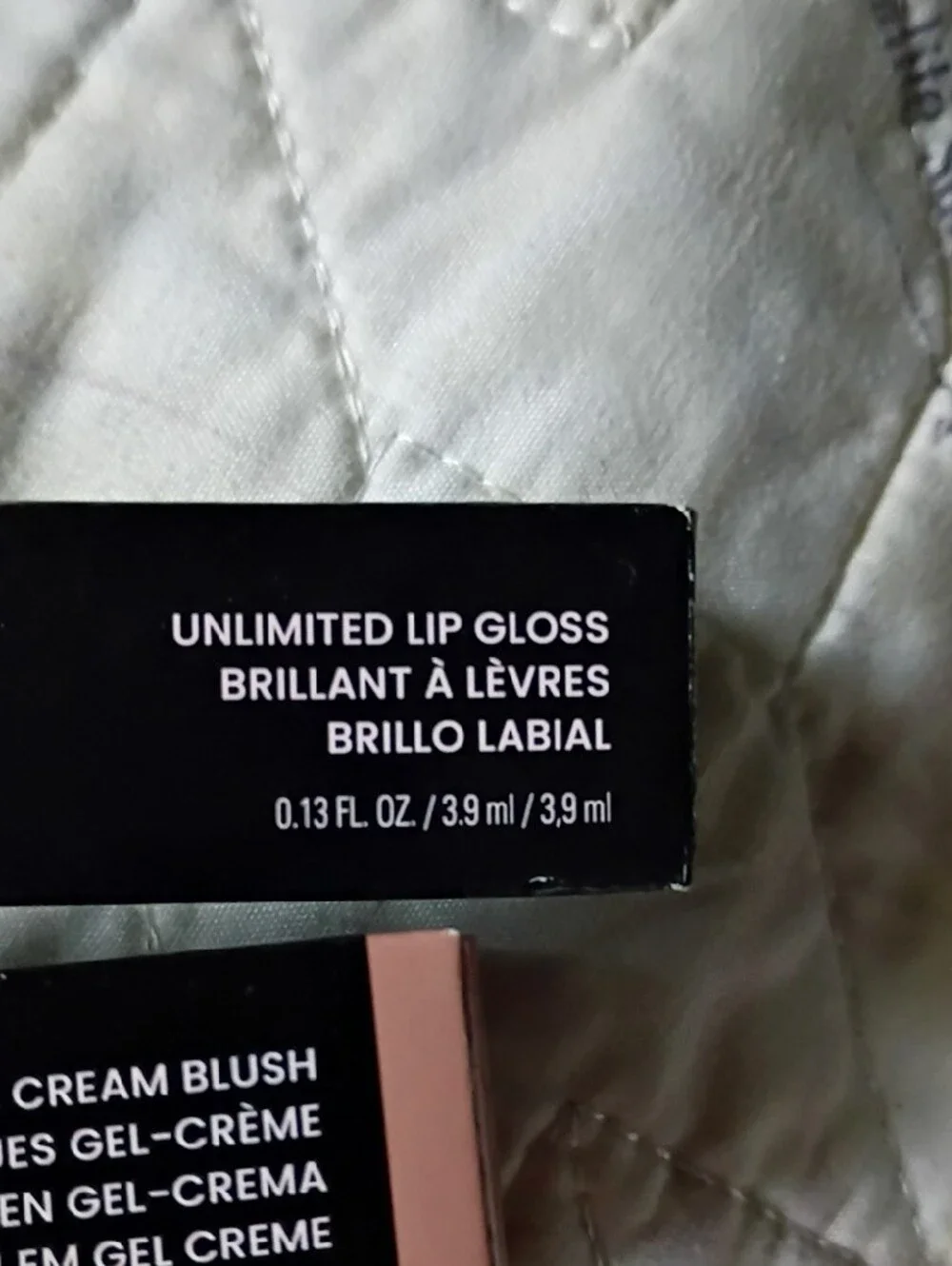 Mary Kay Lip/Blush & Eyeshadow Set